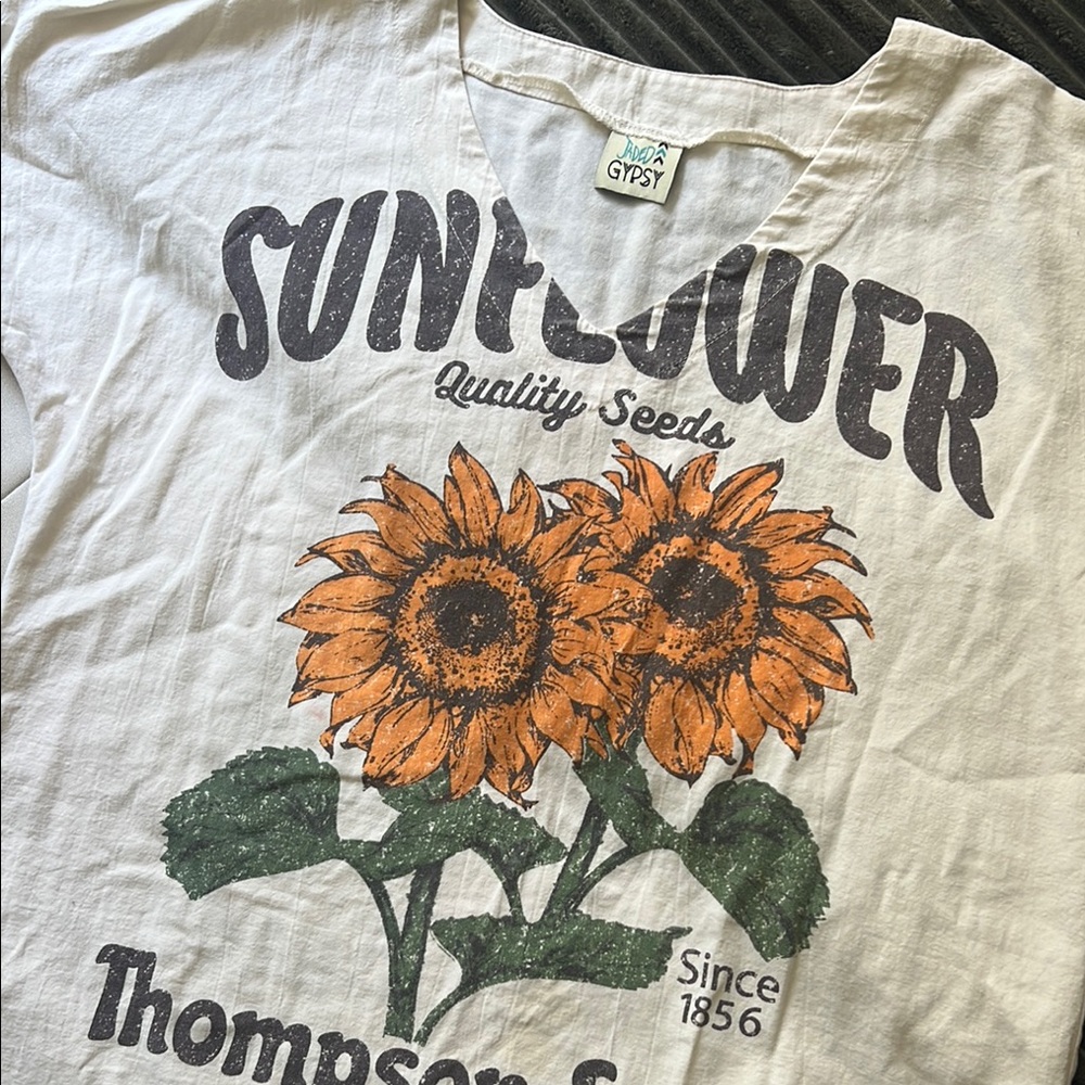🌻Jaded Gypsy Tshirt🌻